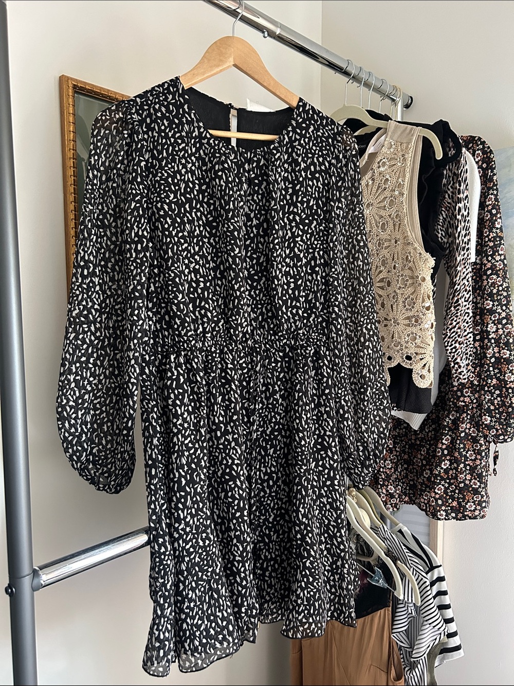 Alley Rose M new long sleeve Black and White Patterned Dress